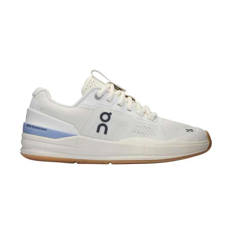 On THE ROGER Pro Tennis Shoes Women – Ivory/Chambray Ivory/Chambray UK 5