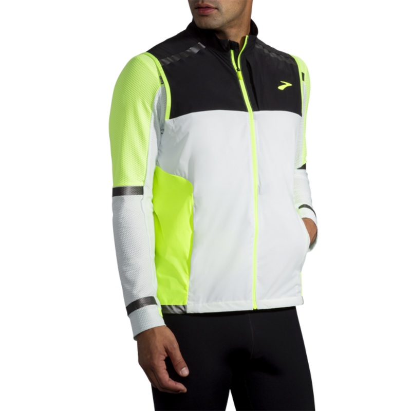 Brooks Men’s Carbonite Vest Medium Icy Grey/Black/Nightlife-030