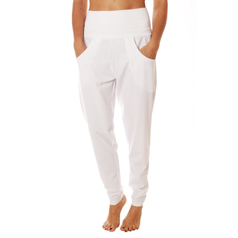 Sofibella Women’s Lounge Pant White Medium